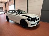 BMW 120 i Adv/Automatik/Kamera/Navi Professinal - BMW 120 Unfallwagen
