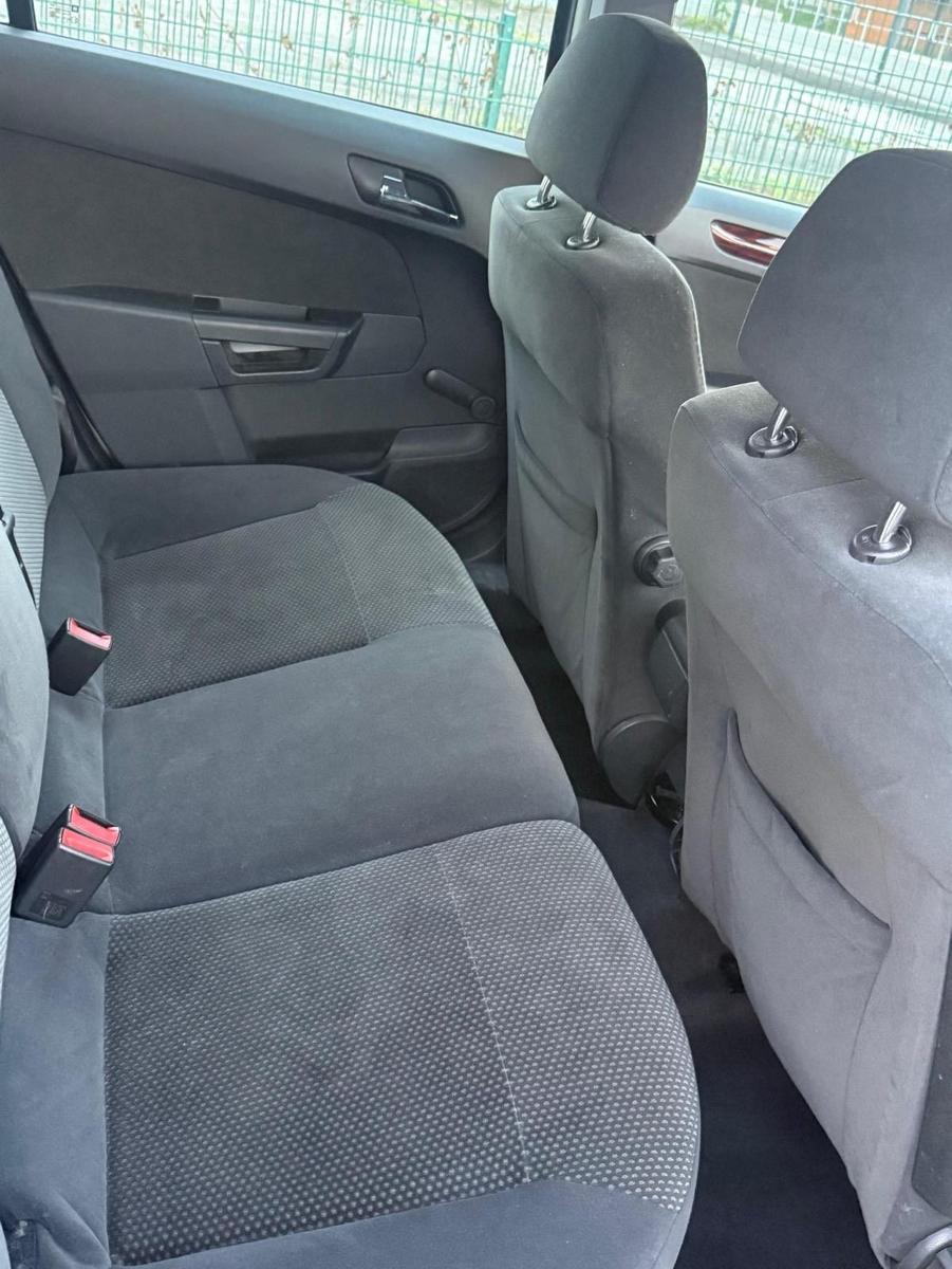 Opel Astra 2005 — photo 5