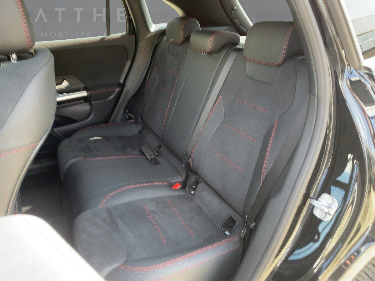 Fahrzeugabbildung Mercedes-Benz GLA 200 d AMG/Night/Pano/Kamera/AHK
