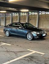 Mercedes-Benz 320 - Mercedes-Benz 320 aus 2007