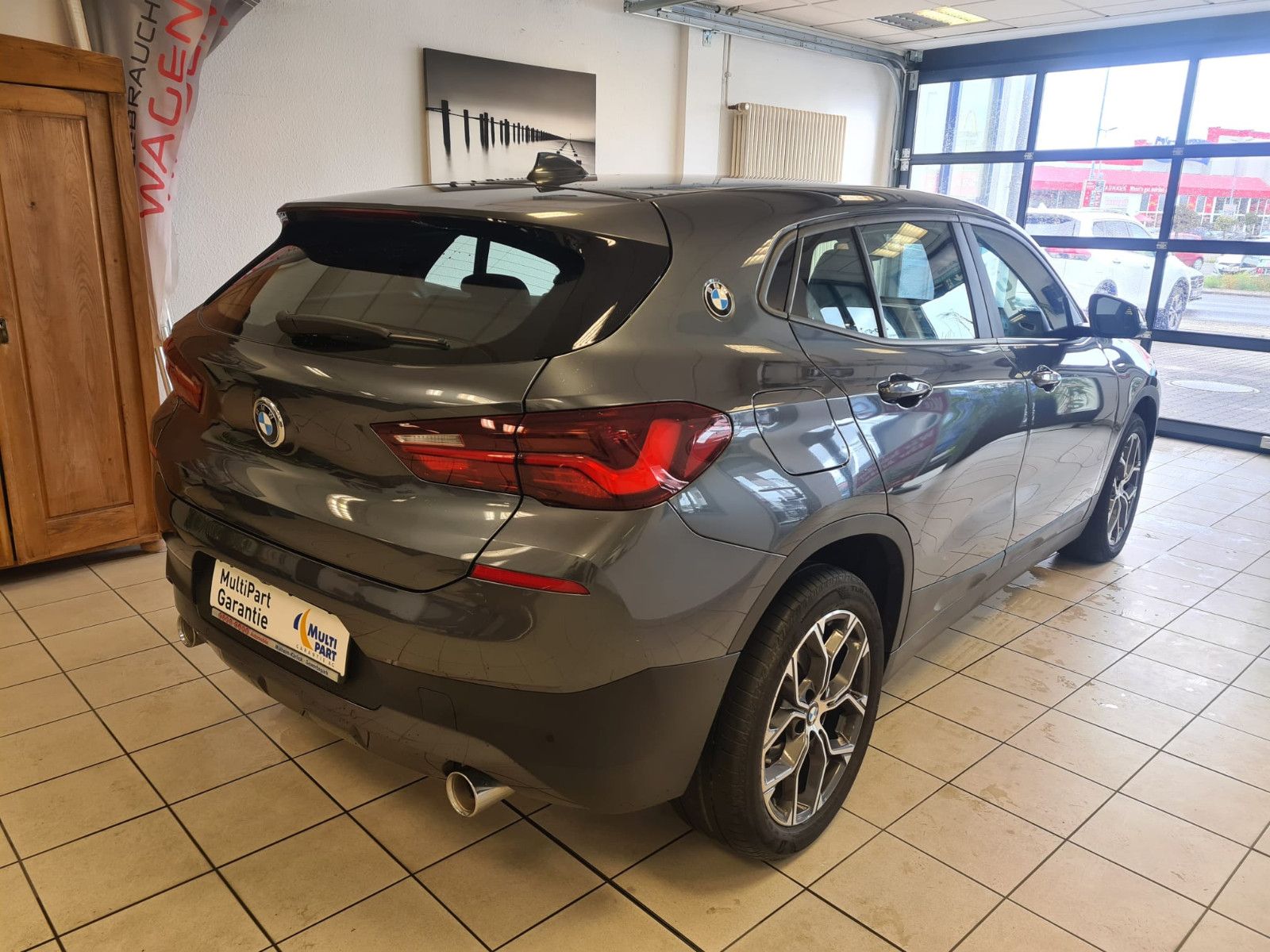 Fahrzeugabbildung BMW X2 sDrive 18 d / KAMERA / NAVI / LED