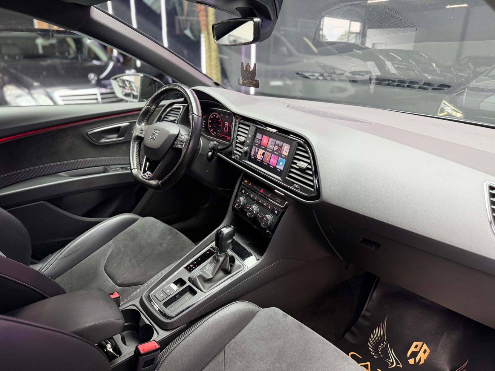Seat Leon ST Cupra 300 4Drive/LED/ACC/Virt/CAM/BT