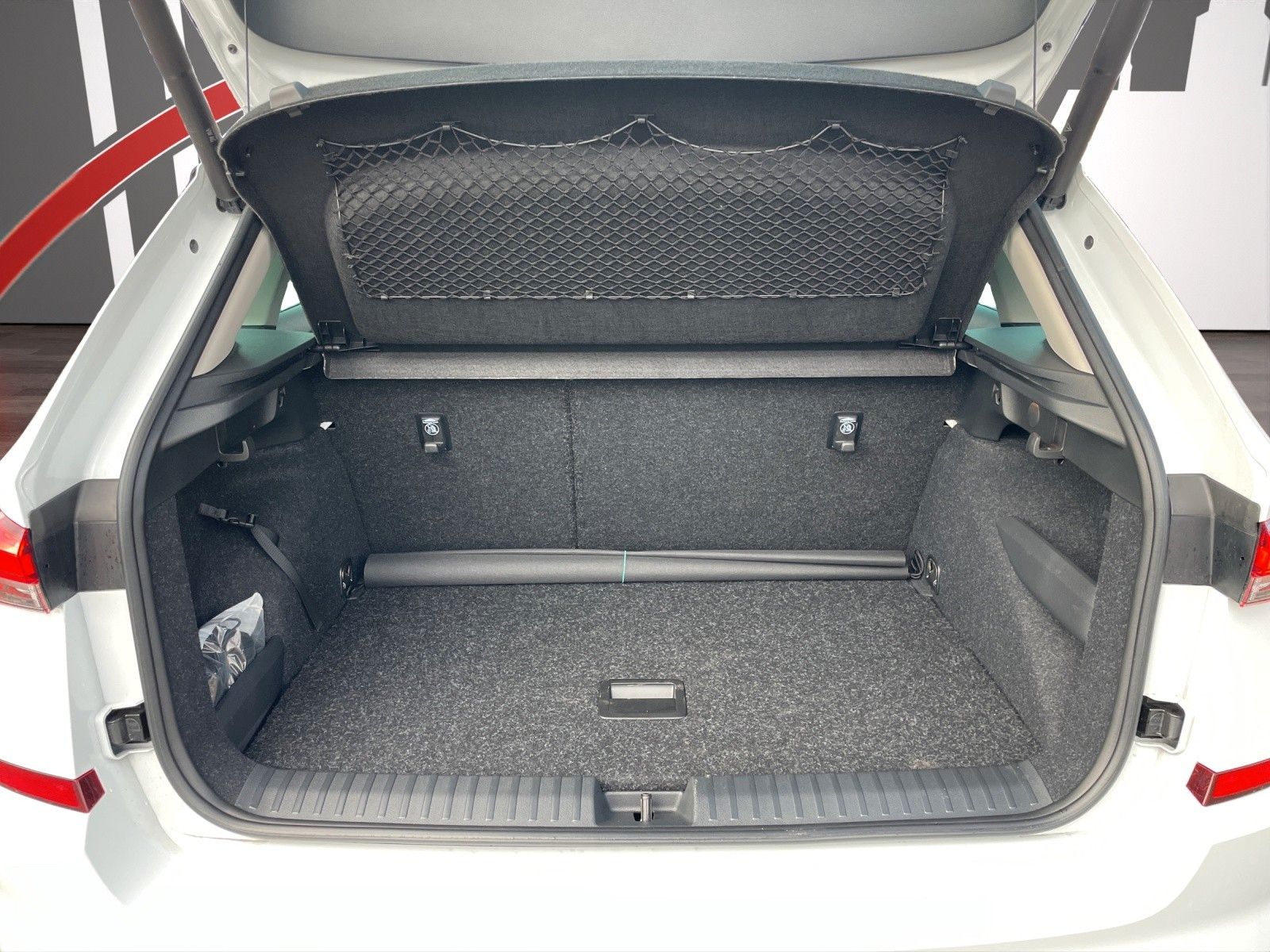 Fahrzeugabbildung SKODA Kamiq Style 1.0 TSI DSG LED/SHZ/APP/RFK