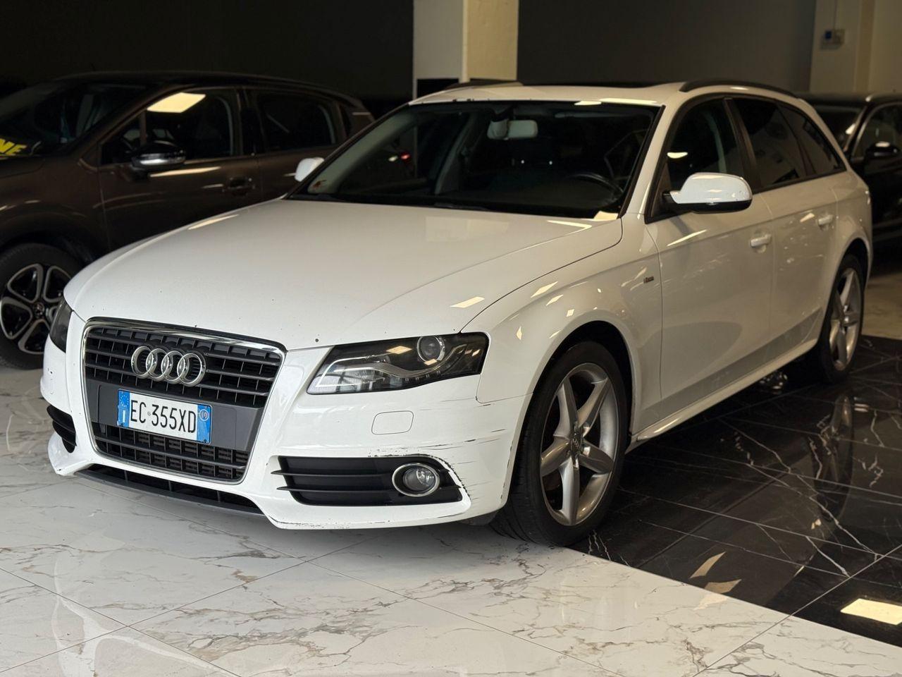 Audi A4 2010 — вигляд ззаду