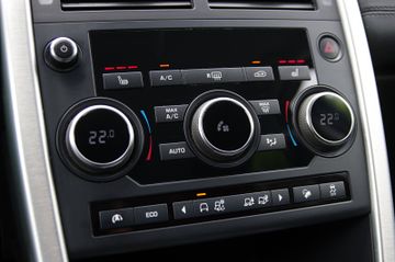 Land Rover Discovery Sport 2.0 TD4 HSE*Kamera,SHZ,U-Frei*