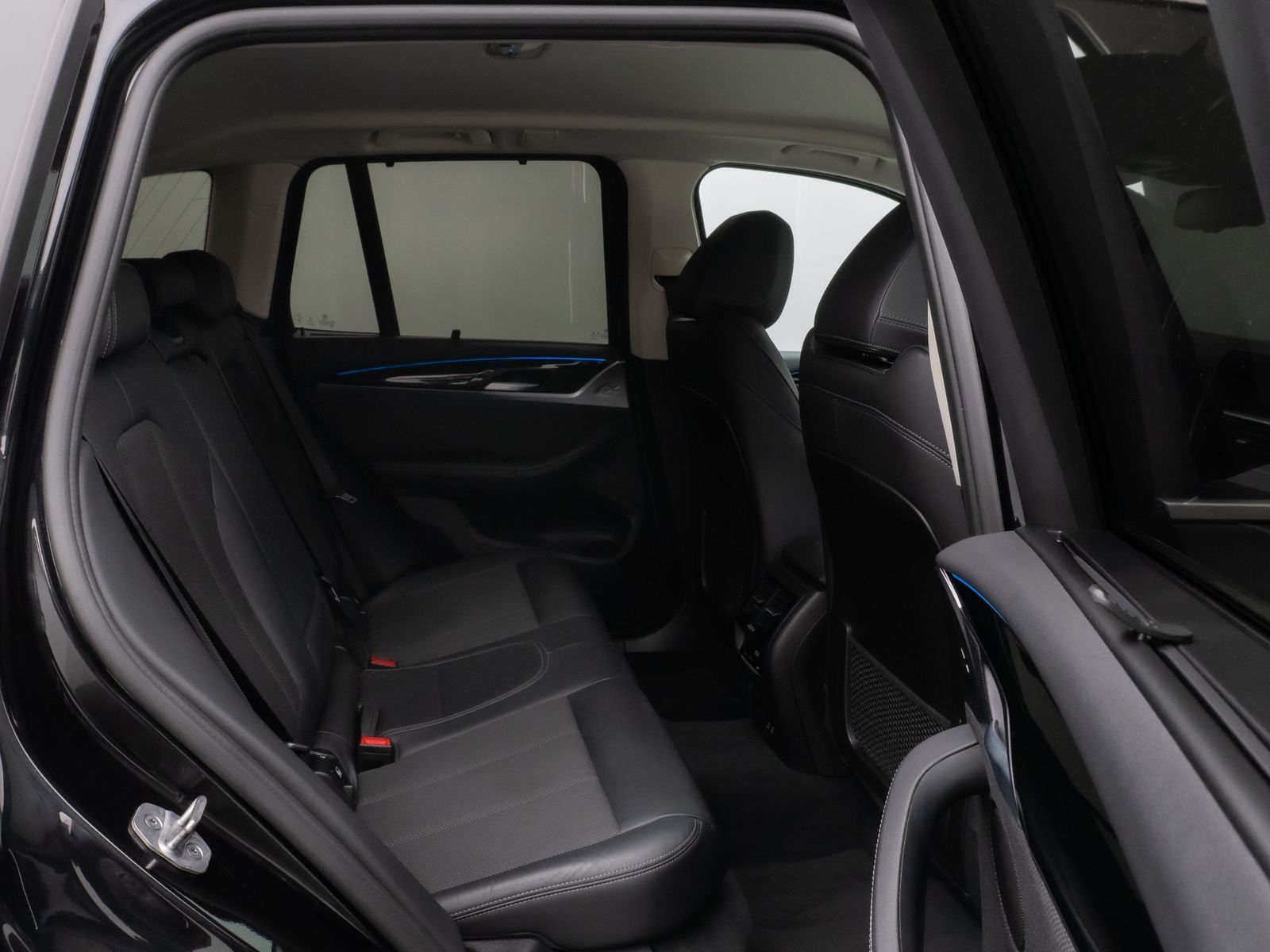 Fahrzeugabbildung BMW X3 xD30e xLine Kamera DAB HiFi Komfort Sport LED