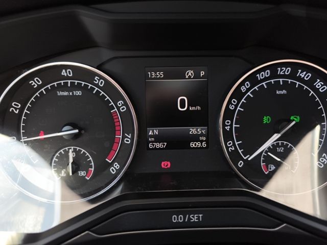 Fahrzeugabbildung SKODA Superb Combi 1.5 TSI ACT DSG Style ACC BI-XENON