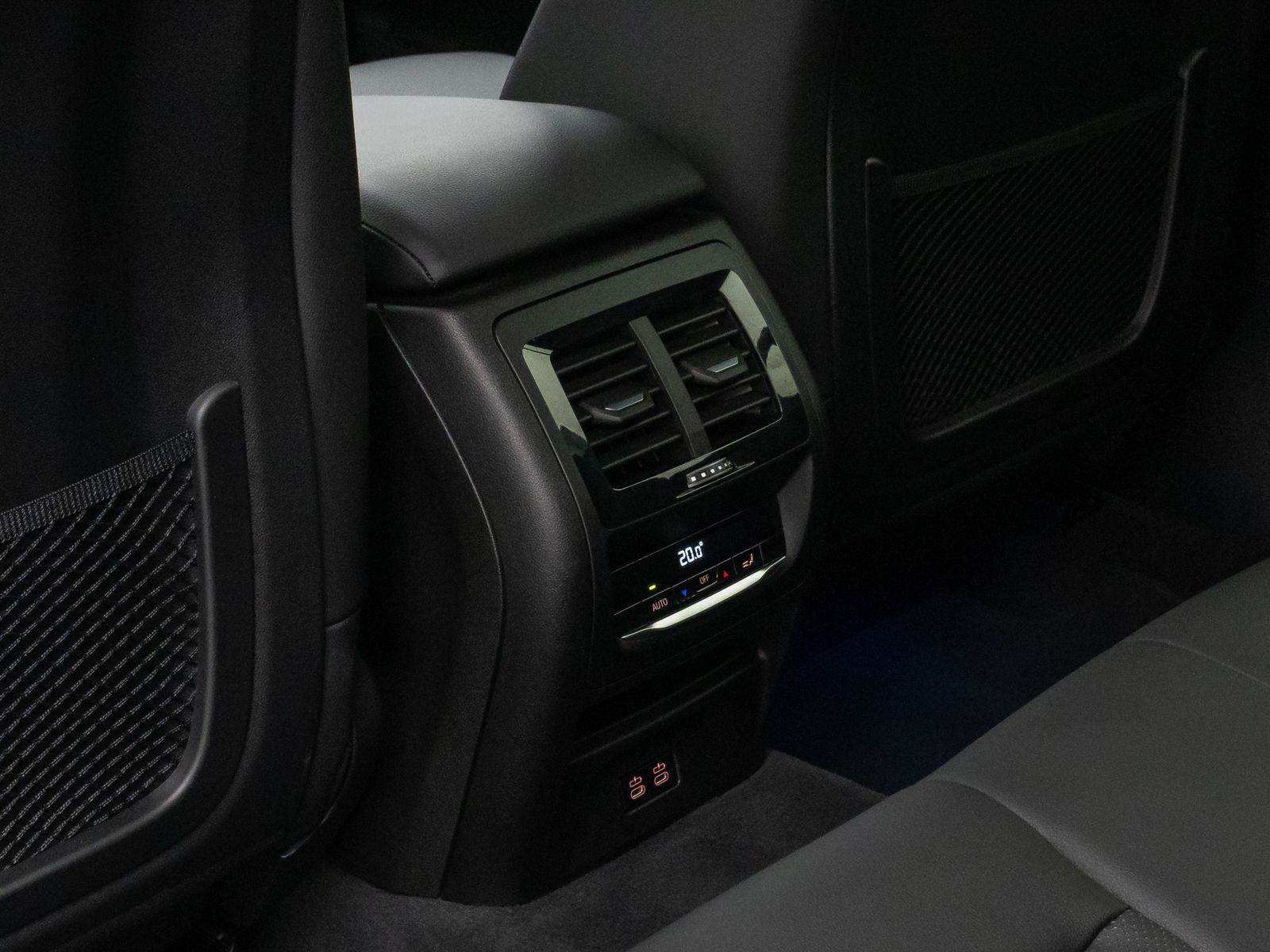 Fahrzeugabbildung BMW X3 xD20d  M Sport Kamera DAB HiFi Komfort 19Zoll