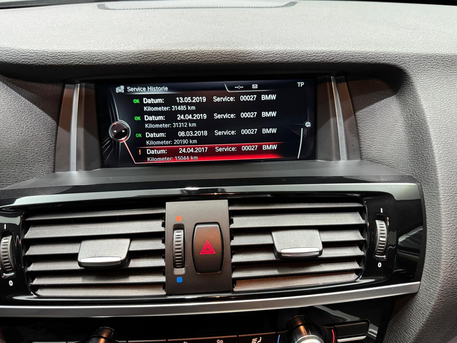 Fahrzeugabbildung BMW X4 xDrive 35I|PANO|MEMORY