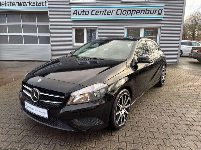 Mercedes-Benz A 180 BlueEFFICIENCY  Style 