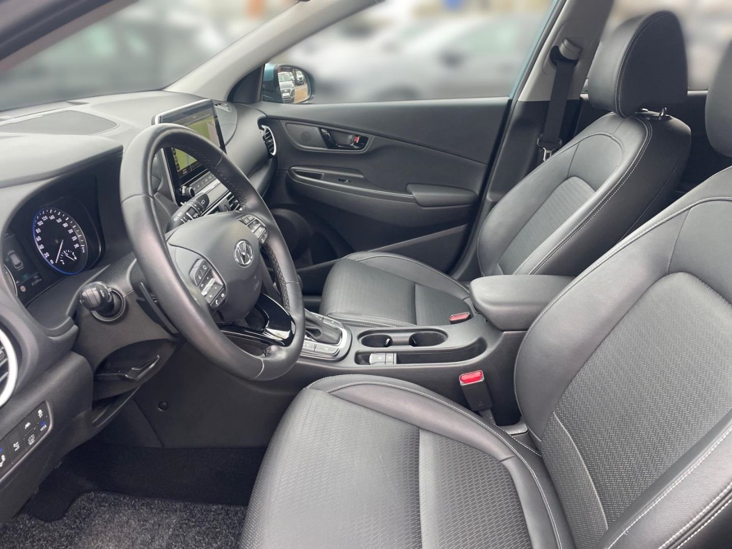 Fahrzeugabbildung Hyundai KONA 1.6 Hybrid PREMIUM Navigation Rückfahrkamer