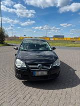 Volkswagen VW Polo Sportline - Volkswagen Polo Sportline mit Benzin-Antrieb