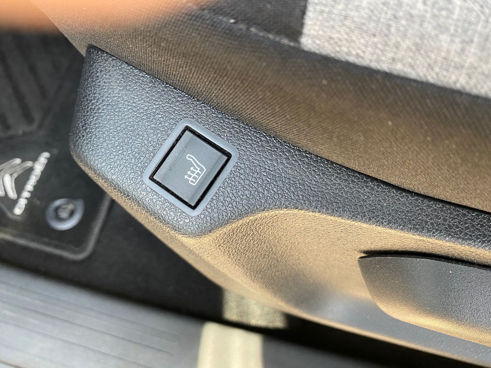 Fahrzeugabbildung Citroën Berlingo Live M