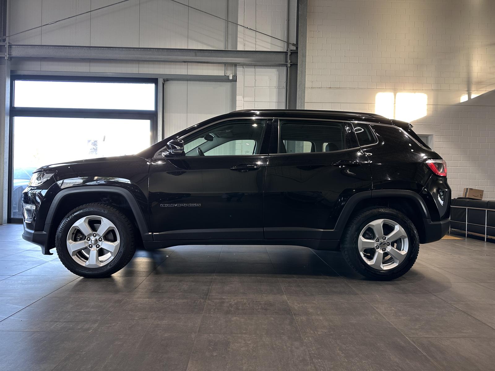 Jeep Compass Limited 4WD *AHK, NAVI, CARPLAY*