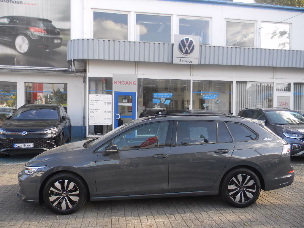 Volkswagen Golf VIII Variant GOAL 2.0 TDI 7 GANG DSG AHK
