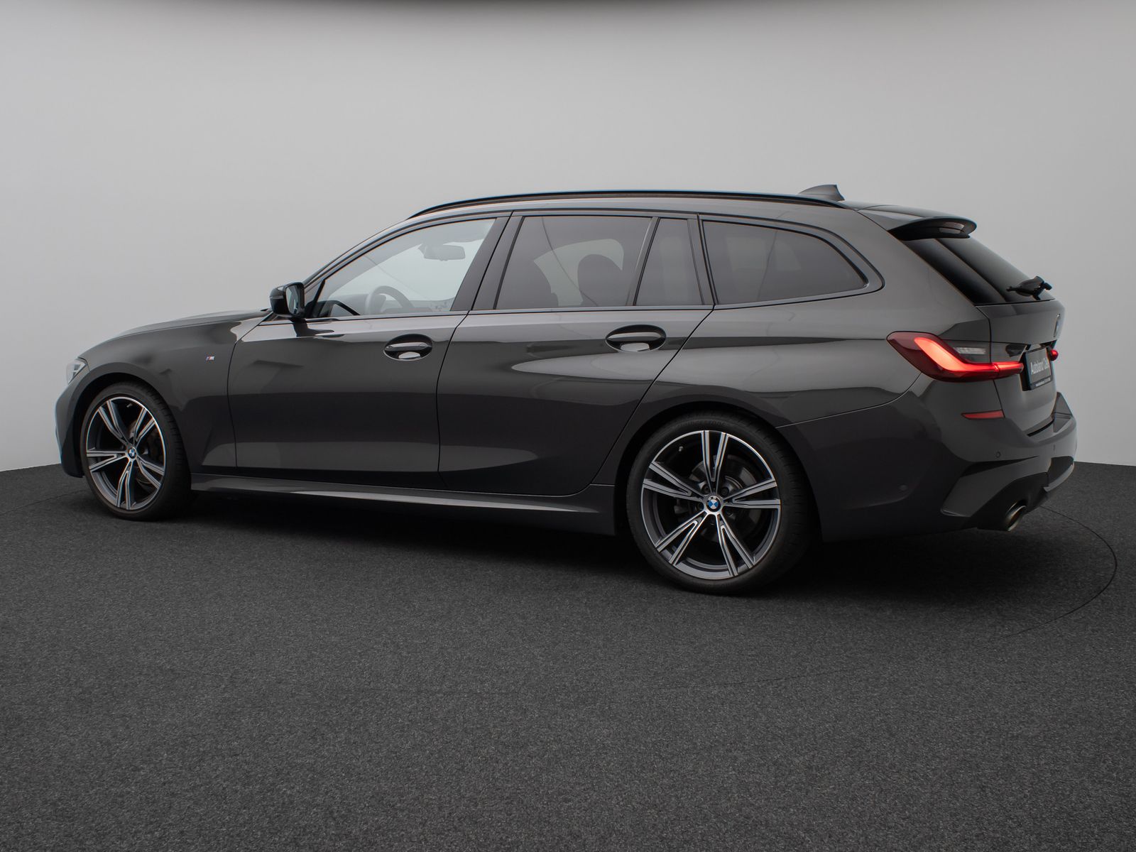 Fahrzeugabbildung BMW 320i M Sport Panorama Kamera DAB H/K AHK 19Zoll