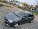 Skoda Rapid 1.2 TSI 77kW Ambition Sondermodell Drive - Skoda Rapid in Frankfurt (Main)