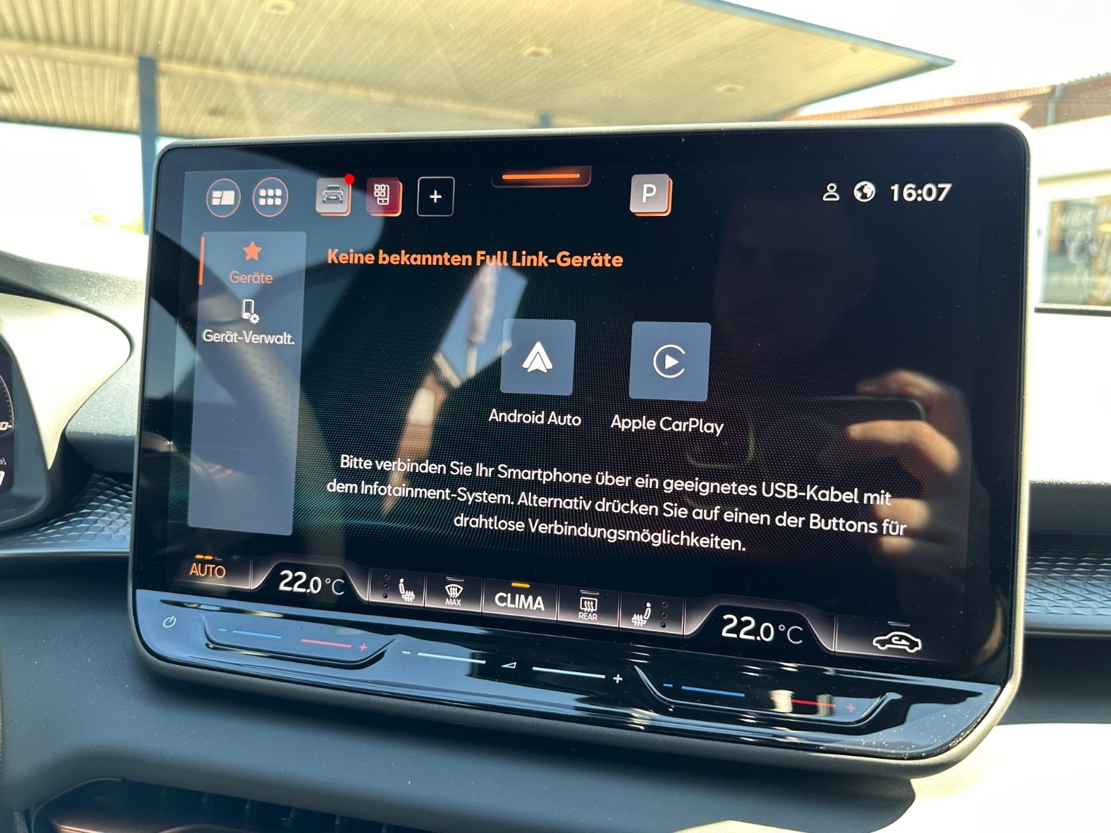 Fahrzeugabbildung CUPRA Terramar 1.5 eTSI DSG Navi/Pano/ACC/LED/AHK/GJR