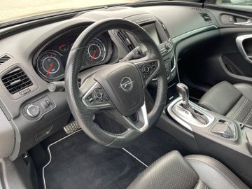 Opel Insignia - 11