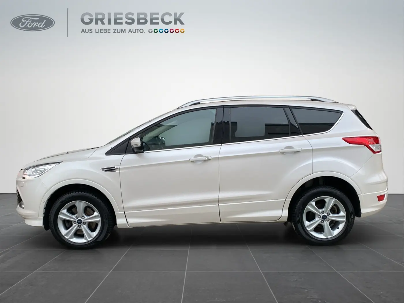 Ford Kuga Individual AWD*Bi-Xenon*SHZ*ACC*AHK*Klima*