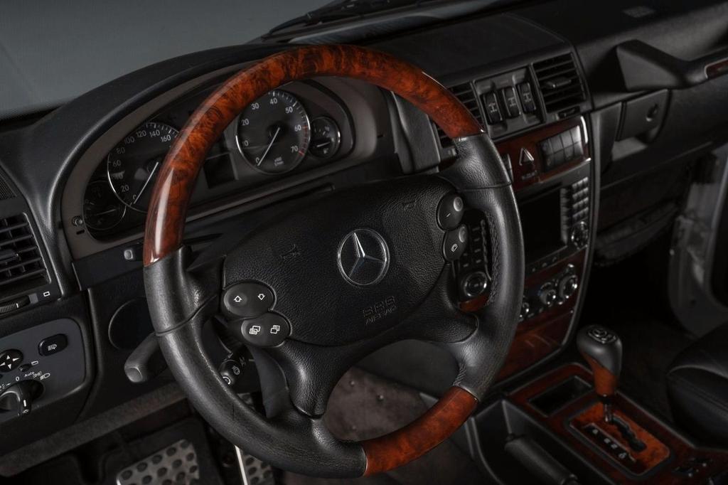 Mercedes-Benz G 500
