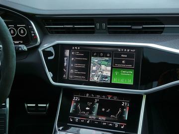 2025 AUDI RS6 photo 6