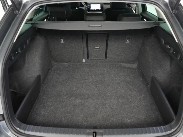 Octavia COMBI STYLE TDI DSG+AHK+NAVI+KLIMA+SITZH