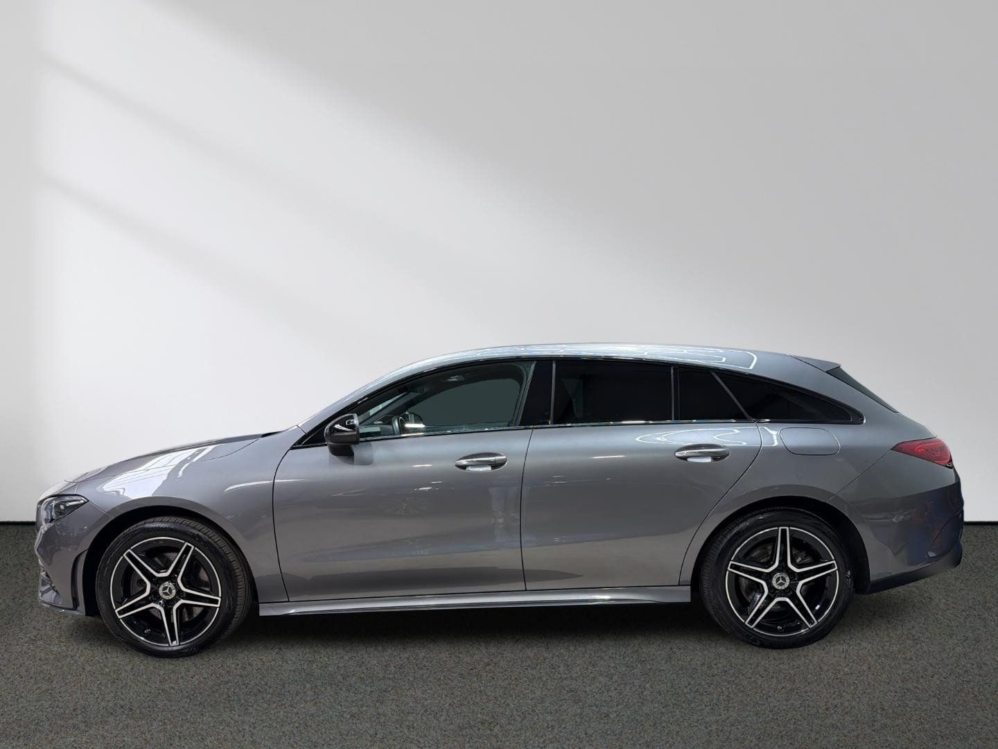 Mercedes-Benz CLA 250 e SB AMG Night Panorama Burmester Kamera imagem 3