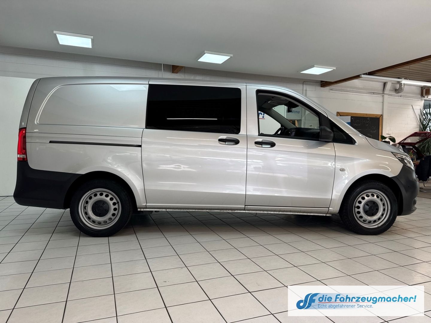 Fahrzeugabbildung Mercedes-Benz Vito Mixto 119 CDI 4x4 lang LED Navi *EXPORT