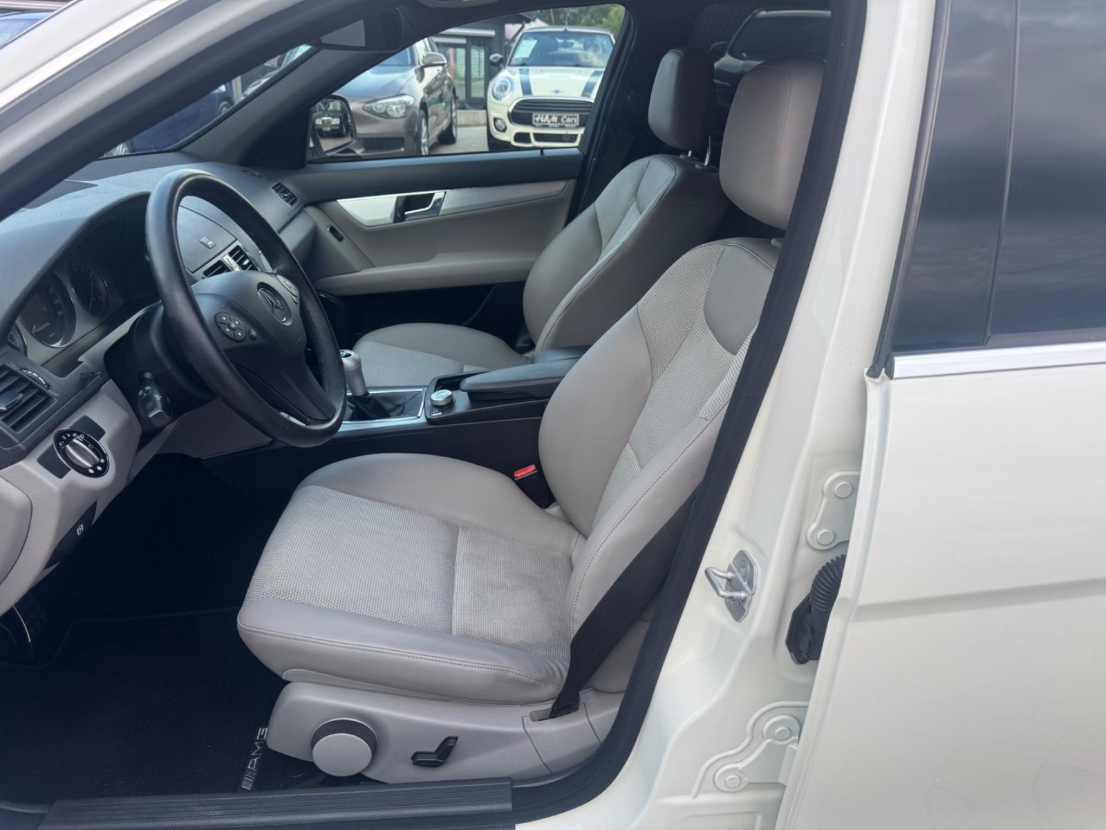 Mercedes-Benz C 280 Avantgarde/AMG Sytling/HK Sound/Top
