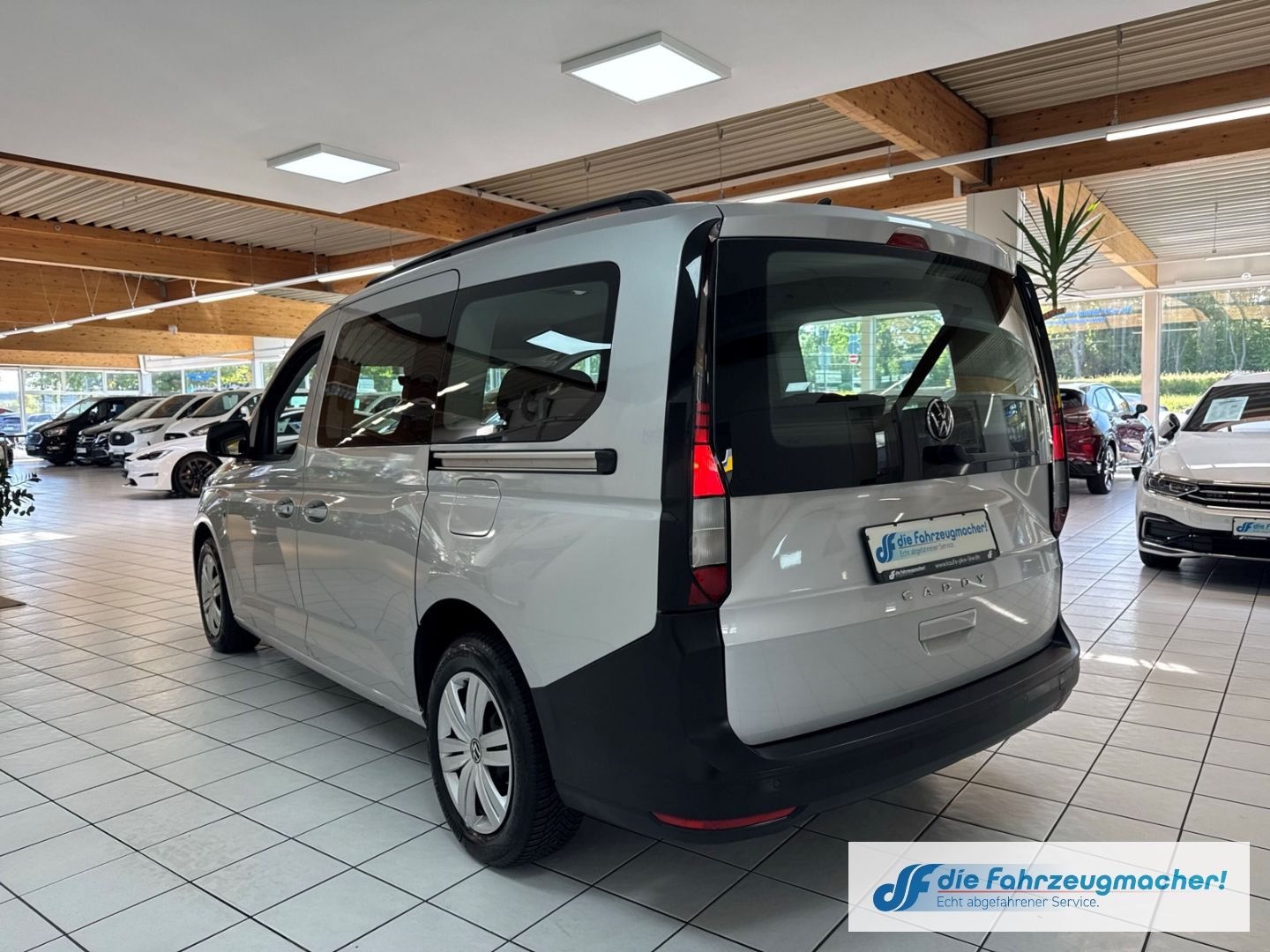 Fahrzeugabbildung Volkswagen Caddy Basis Maxi 2.0 TDI EU6d Navi Apple CarPlay