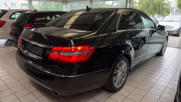 Mercedes E 300 - 6