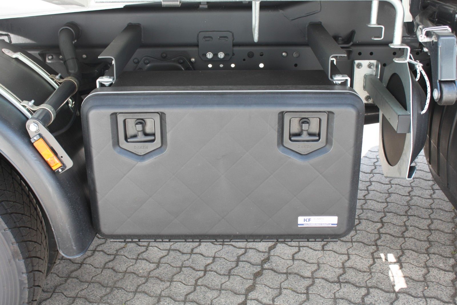 Fahrzeugabbildung Iveco Iveco EuroCargo ML140E28 Kran Kipper
