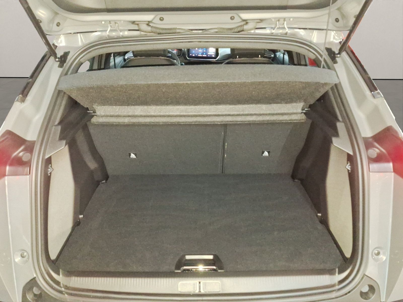 Peugeot 2008 - Bild 18