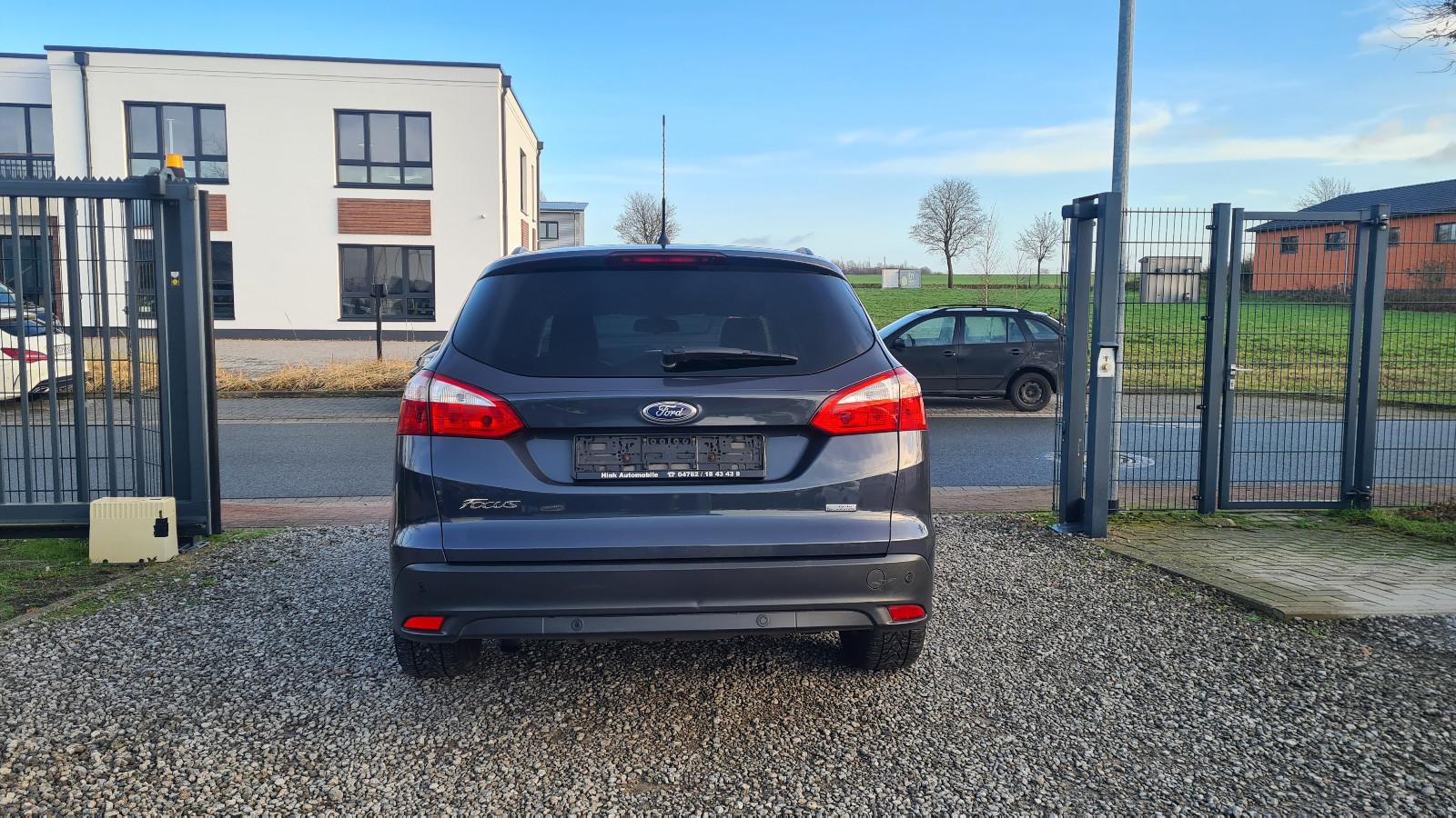 Ford Focus 2013 — photo 6