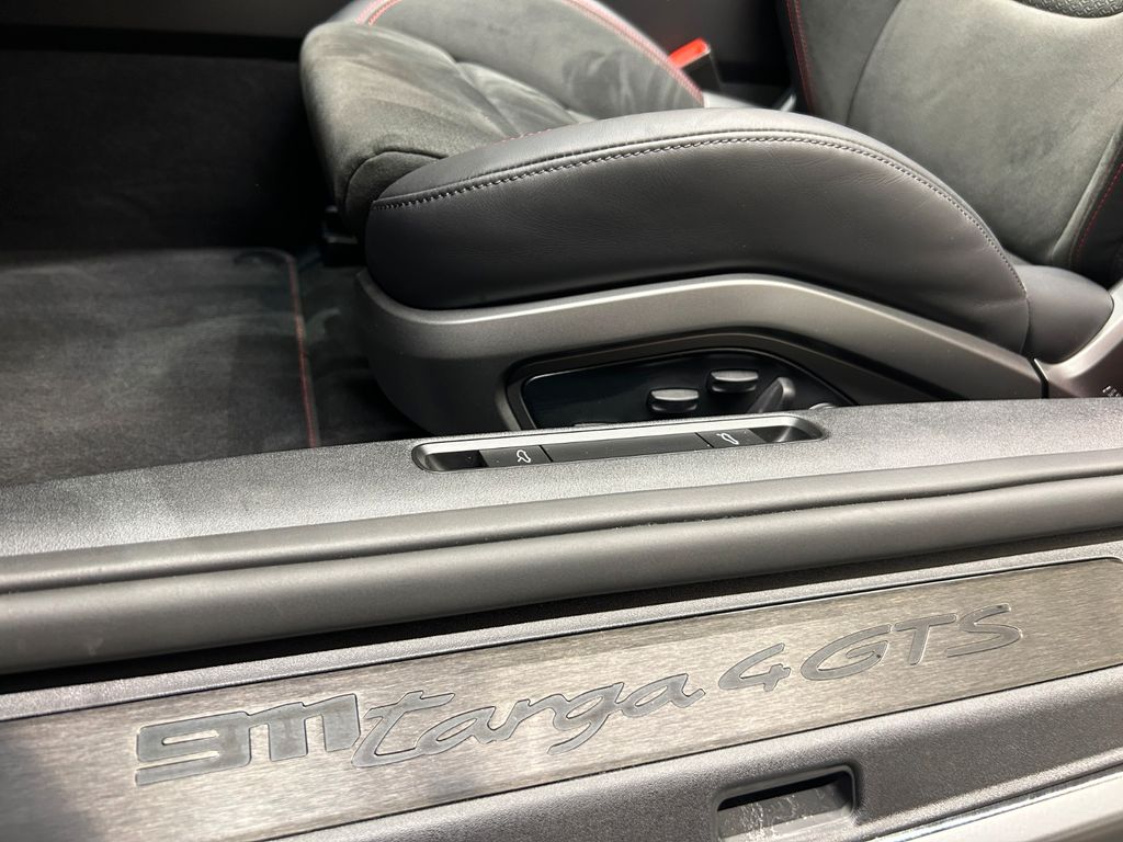 Porsche 992 /911 Targa 4 GTS**SPORT DESIGN*RACETEX*XPEL**