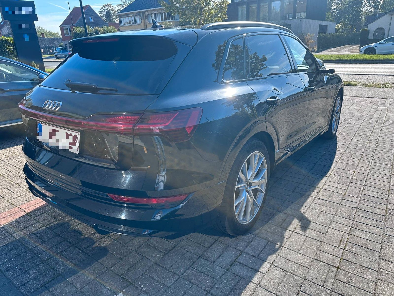 Audi e-tron 55 quattro S line imagem 3