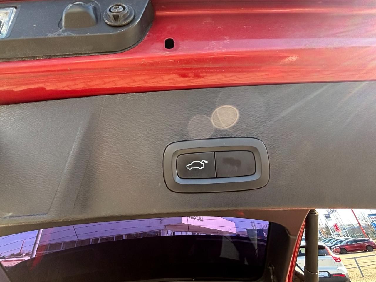 Fahrzeugabbildung Volvo XC40 R Design 2WD