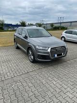 Audi Q7 3.0 TDI quattro+S-LINE+MatrixLED+AHK - Audi Q7