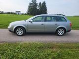 Audi A4 2.0 Avant - - Audi A4 aus 2002: Kombi