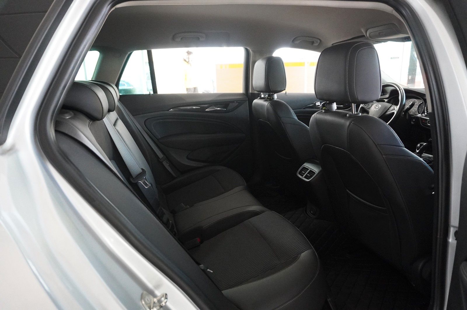 Fahrzeugabbildung Opel Insignia B ST 1.5T DYNAMIC NAVI/MATRIX/KAMERA/SH