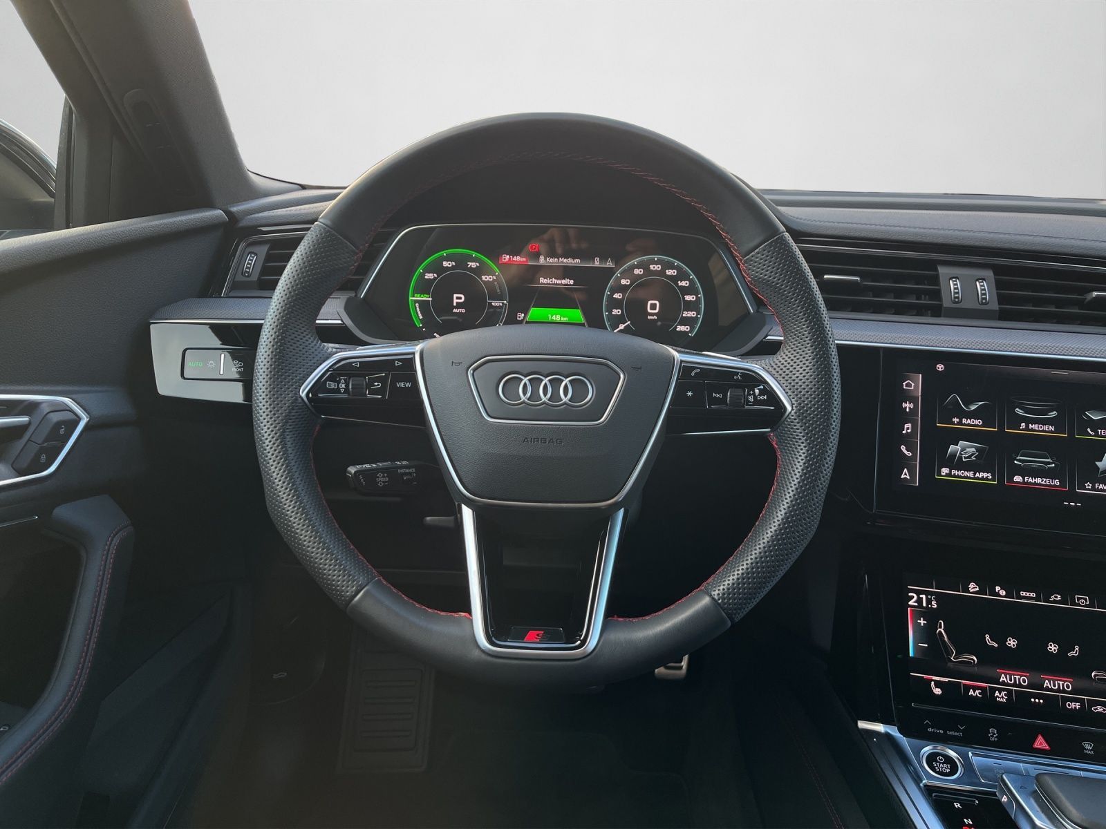 Audi Q8 e-tron - Bild 10