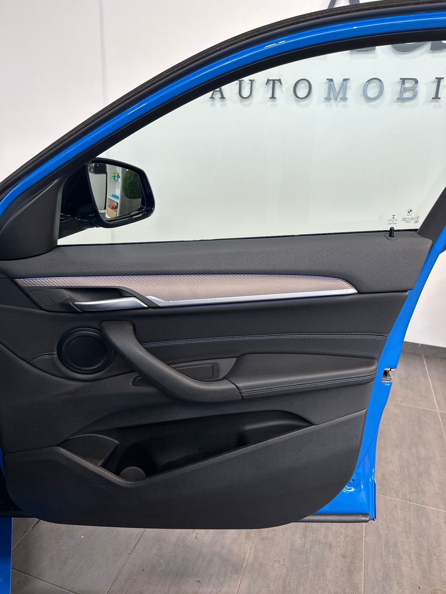 Fahrzeugabbildung BMW X2 M35i NAV+LED+PANO+HUD+KAM+SHZ+PDC+DAB+KLIMA