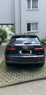 Audi Q5 2.0 TFSI S tronic quattro sport sport - Audi Q5 mit Benzin-Antrieb: Schwarz