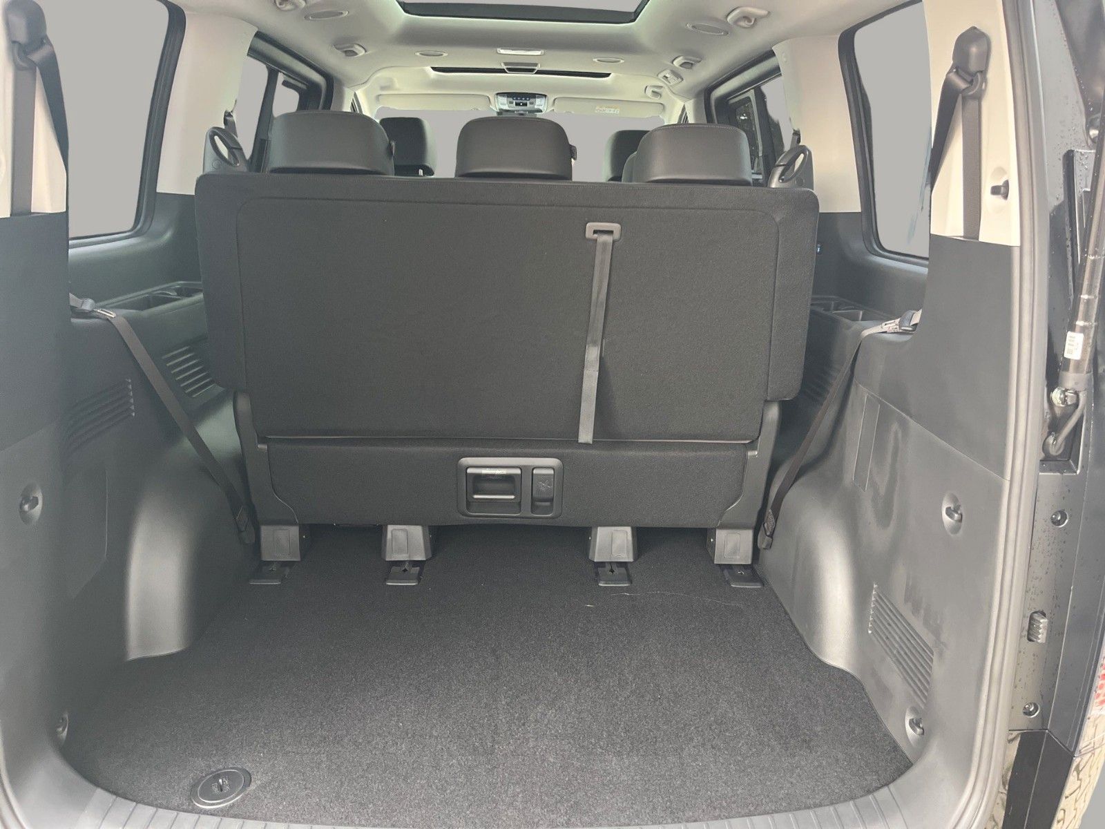 Hyundai STARIA - Bild 18