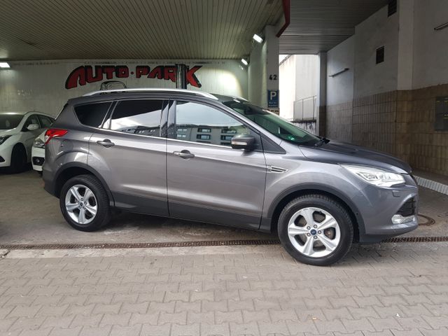 Ford Kuga Titanium/Pano.Glas/Navi/Kamera/Automatik