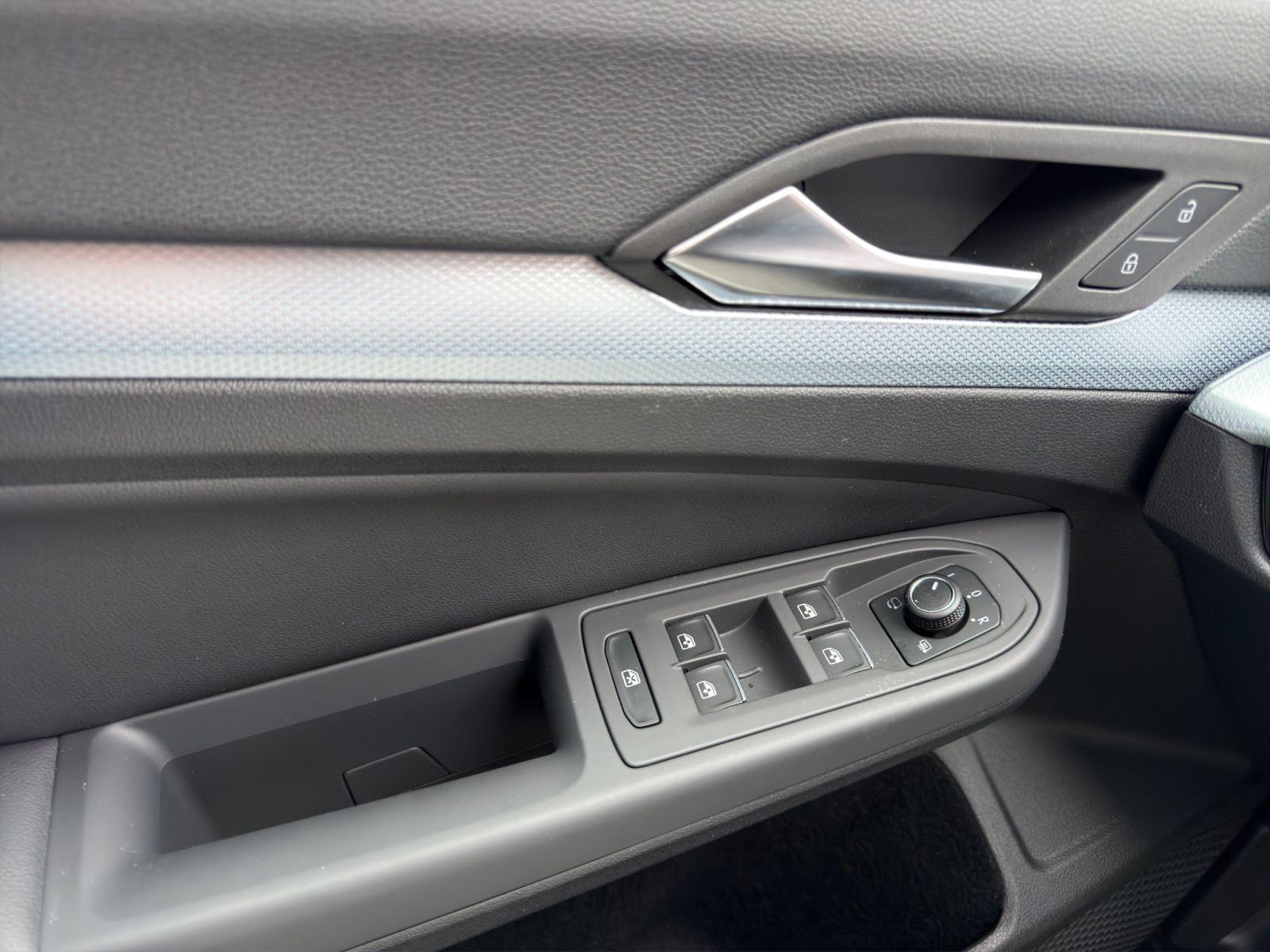 Volkswagen Golf Variant 1.5 eTSI Energy DSG Navi AHK RFK, миниатюра 17