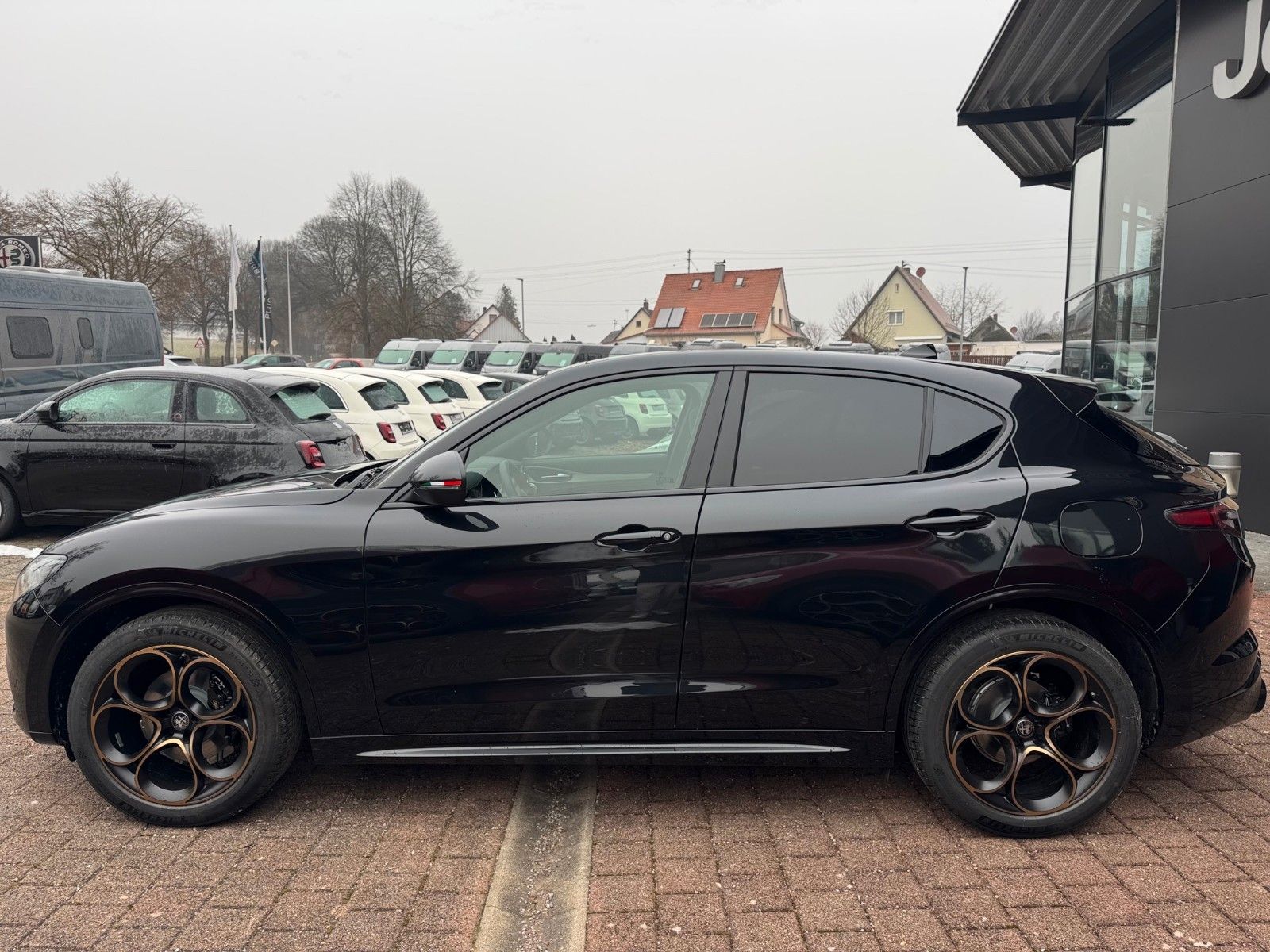 Fahrzeugabbildung Alfa Romeo Stelvio INTENSA 2.2 Diesel 210 PS Q4 NAVI PANORA