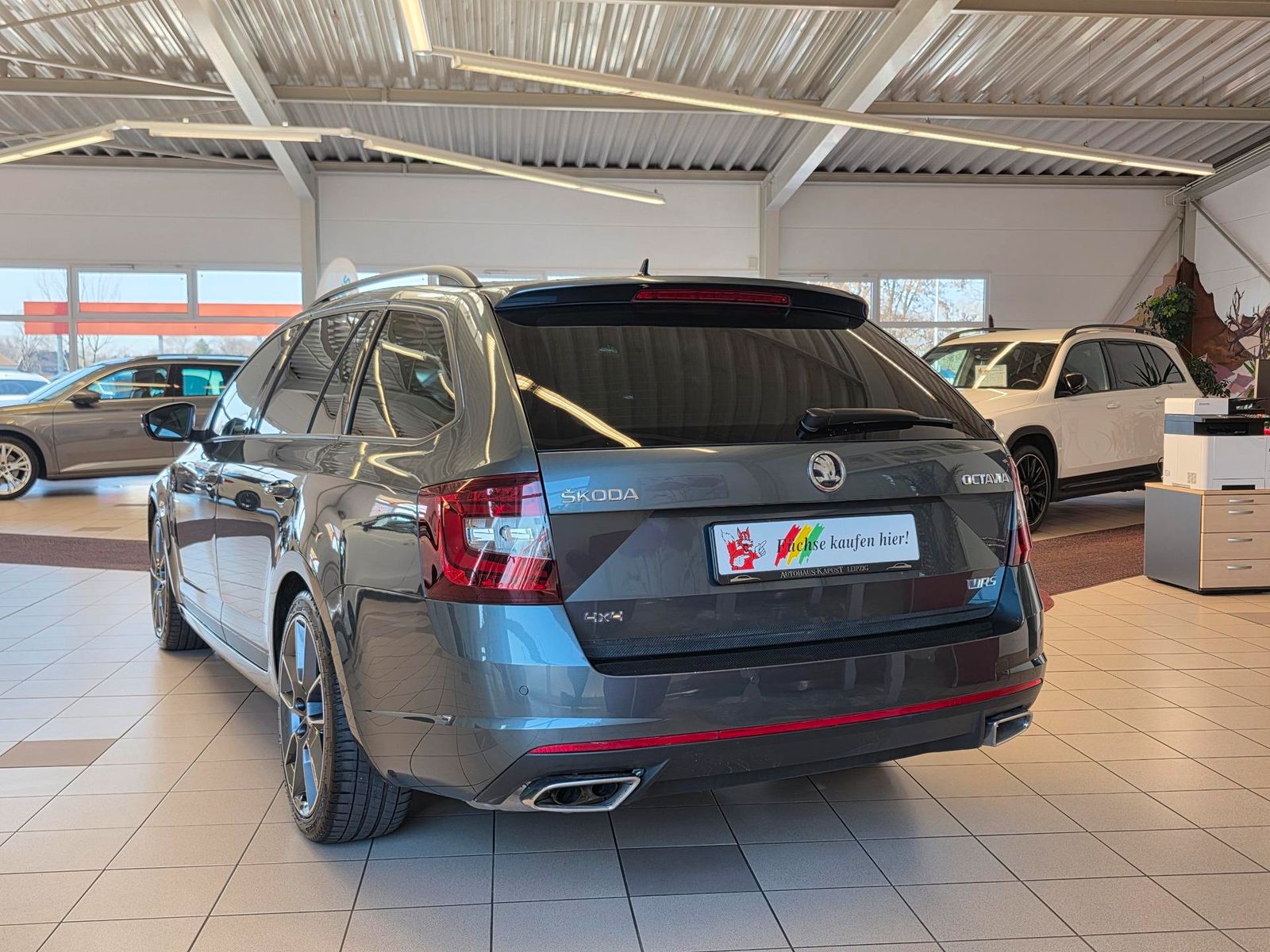 Fahrzeugabbildung SKODA Octavia 2.0 TDI RS 4x4 /1.Hd/LED/Navi/CarPlay