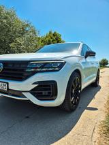 Volkswagen Touareg V6 TDI R-Line Black Style 4MOT AHK DigCo - VW Touareg in Mainz